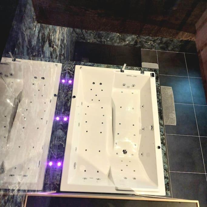 Le Duplex De L'Etoile Home Cinema Jacuzzi Et Sauna Privatif Longmesnil Exteriör bild